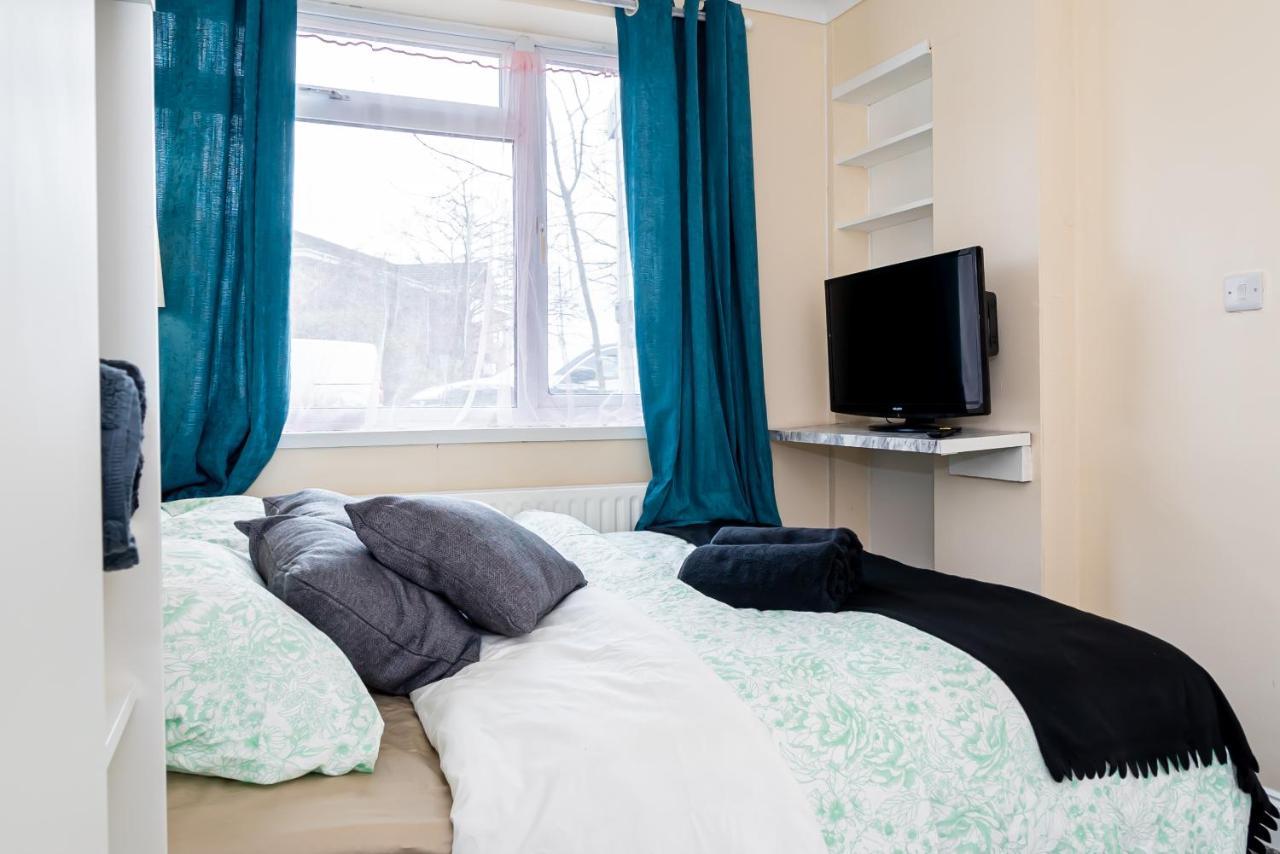 Shirley House 3, Guest House, Self Catering, Self Check In With Smart Locks, Use Of Fully Equipped Kitchen, Close To City Centre, Ideal For Longer Stays, Walking Distance To Bat, 20 Min Drive To Fawley Refinery, Excellent Transport Links Саутгемптон Екстер'єр фото