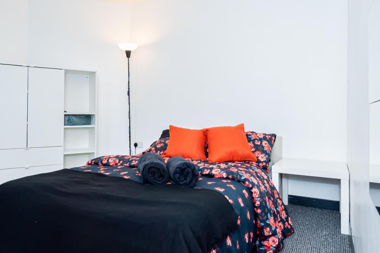 Shirley House 3, Guest House, Self Catering, Self Check In With Smart Locks, Use Of Fully Equipped Kitchen, Close To City Centre, Ideal For Longer Stays, Walking Distance To Bat, 20 Min Drive To Fawley Refinery, Excellent Transport Links Саутгемптон Екстер'єр фото