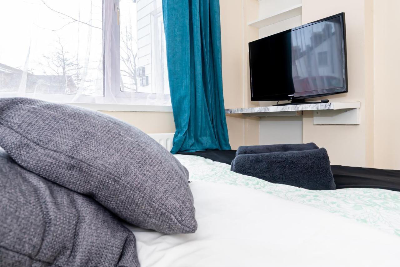 Shirley House 3, Guest House, Self Catering, Self Check In With Smart Locks, Use Of Fully Equipped Kitchen, Close To City Centre, Ideal For Longer Stays, Walking Distance To Bat, 20 Min Drive To Fawley Refinery, Excellent Transport Links Саутгемптон Екстер'єр фото